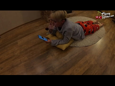 ❤️ පිස්සු බ්ලොන්ඩ් විශාල ඩික් උරා බොන අතර එය මතට පැන්නේය - ගුද සංසර්ගය ☑ සුපිරි කාමුක si.pornpics-de.ru ️❤